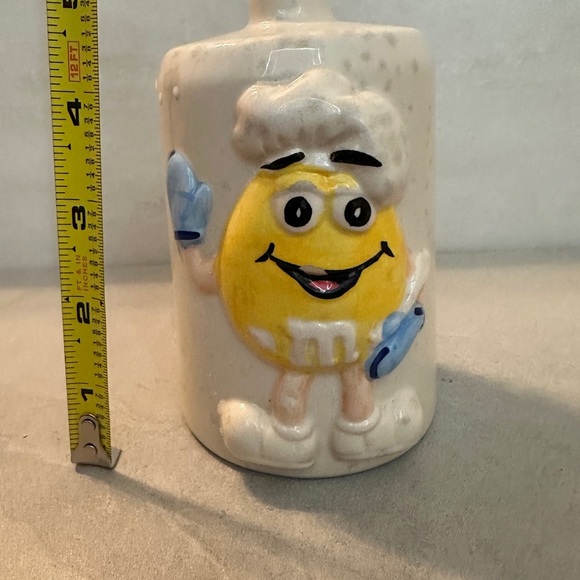 Yellow M&M Chef & Mitts Small Flower Bud Vase Vintage - Picture 5 of 7